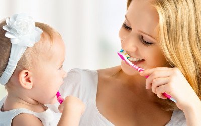 Зъби и деца: съвети към майките