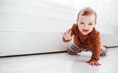 Какво трябва за знаете за пълзящото бебе?