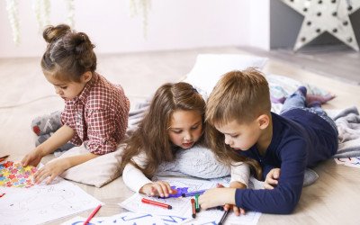 Какви подаръци да купим за деца, които не са играчки?